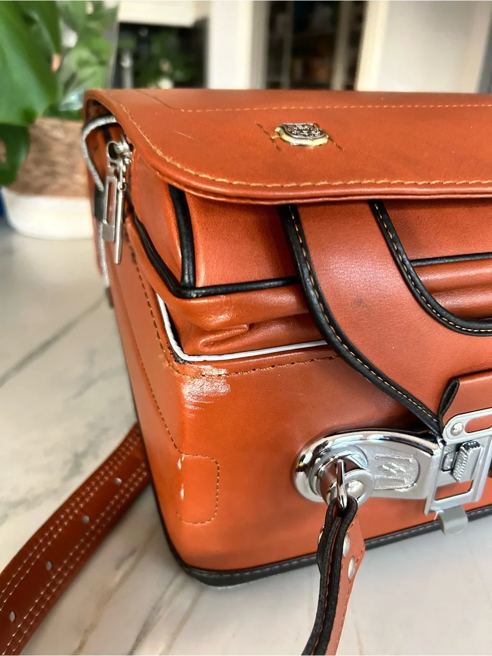 Japanese Randoseru Backpack – Classic Brown Vintage Style. Rich Cognac Brown.